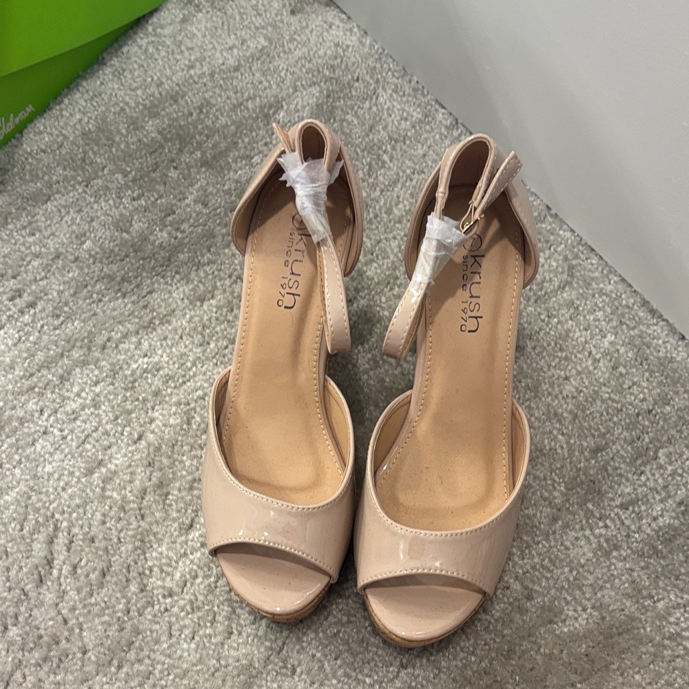 Krush Beige Open-Toe Heels